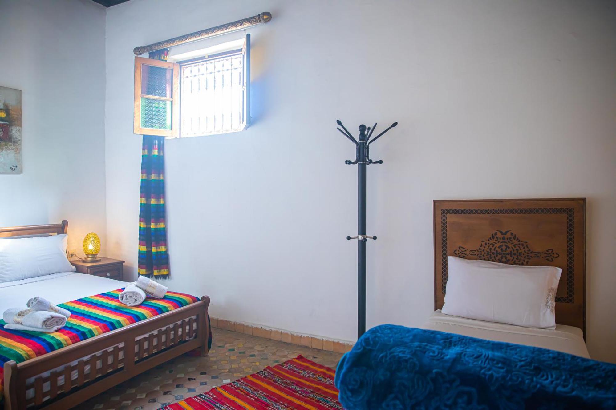 Hotel Dar Fez Arinas Esterno foto
