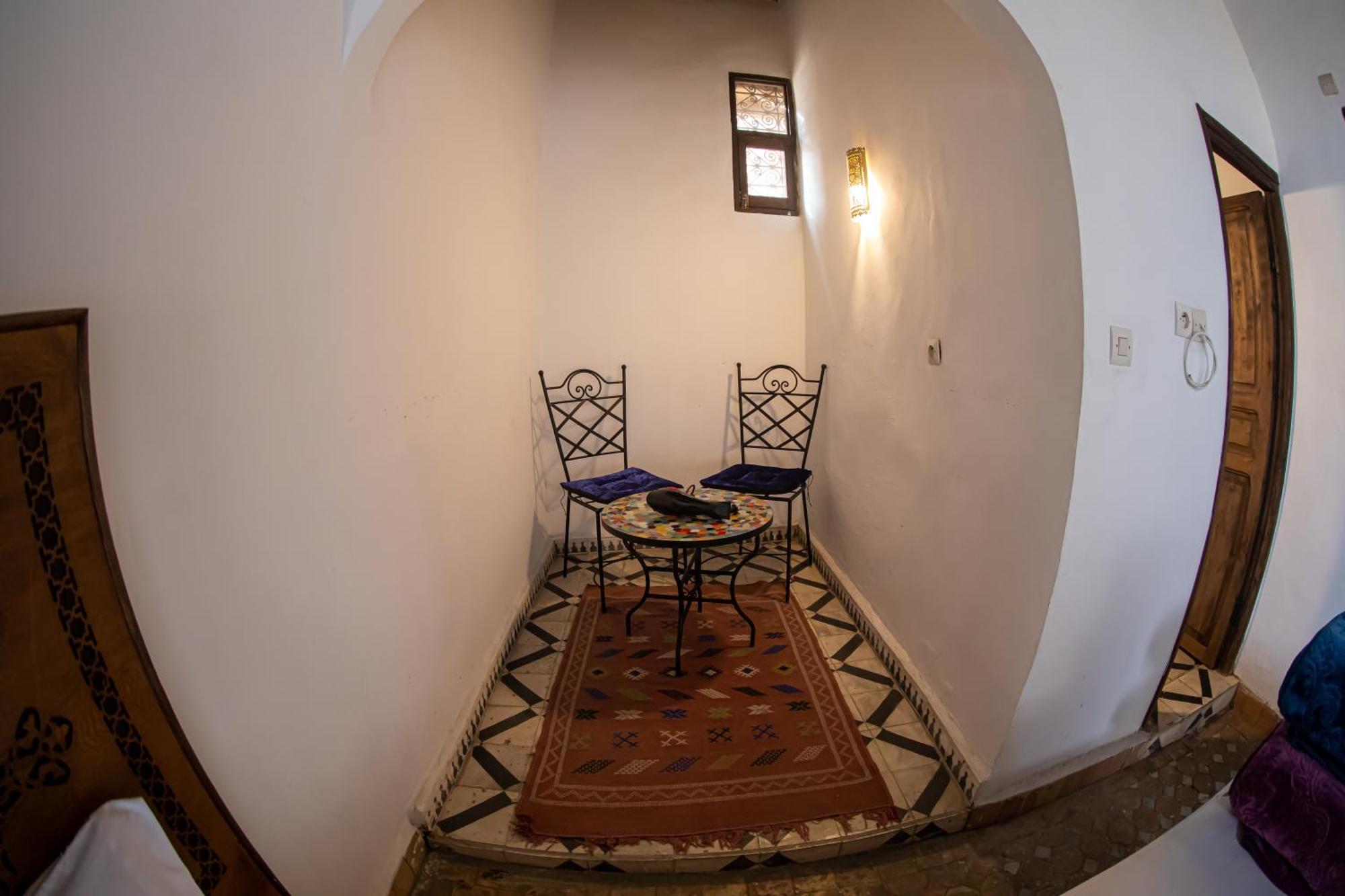 Hotel Dar Fez Arinas Esterno foto