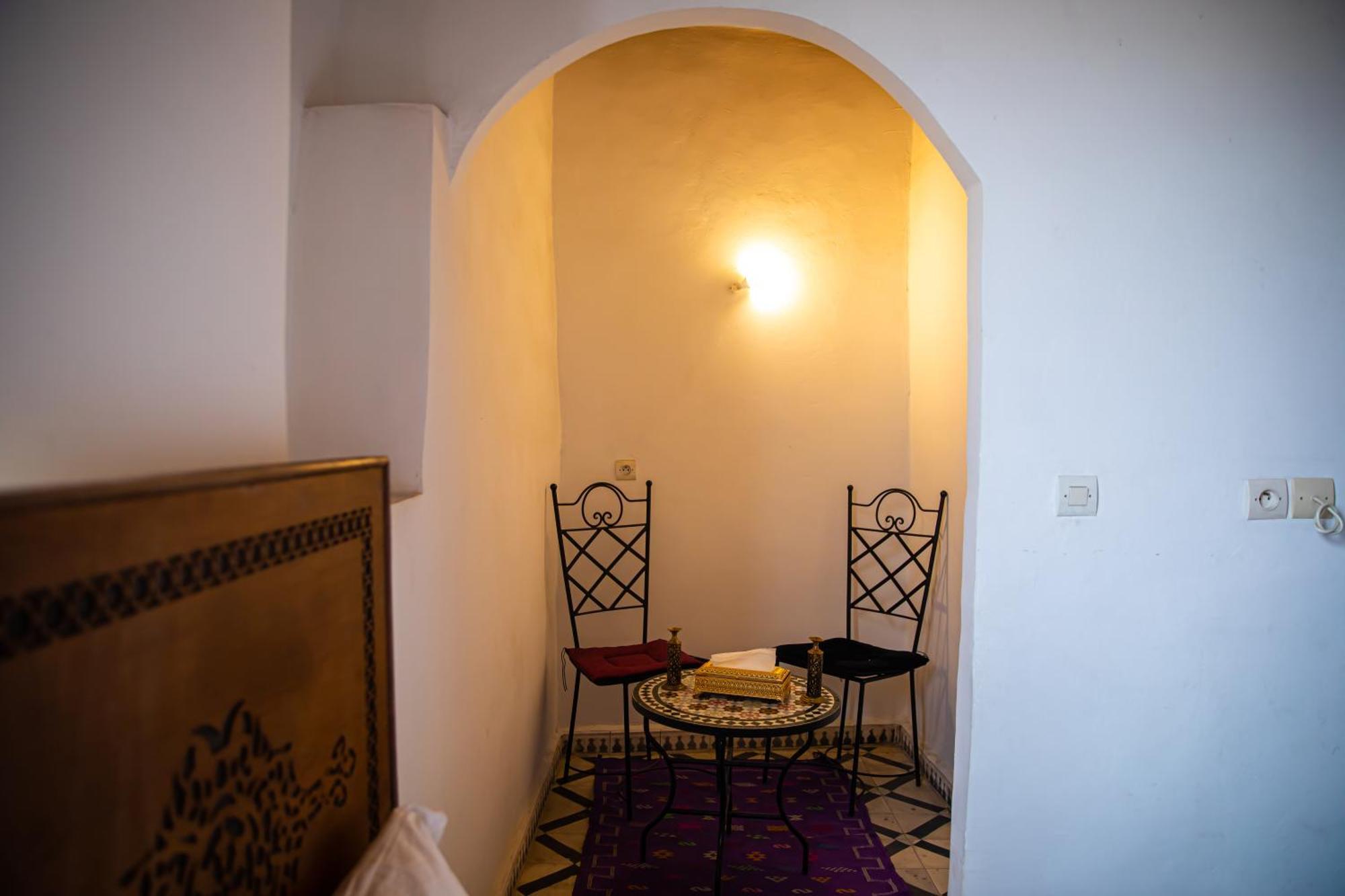 Hotel Dar Fez Arinas Esterno foto