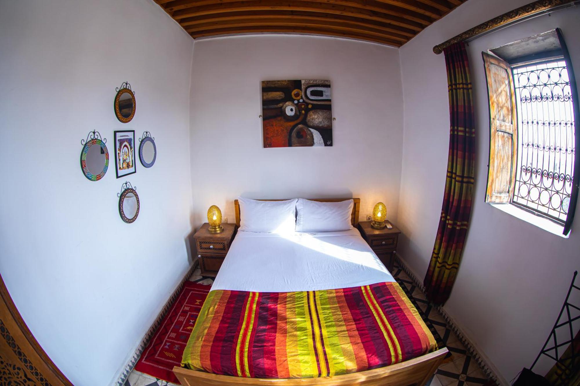 Hotel Dar Fez Arinas Esterno foto