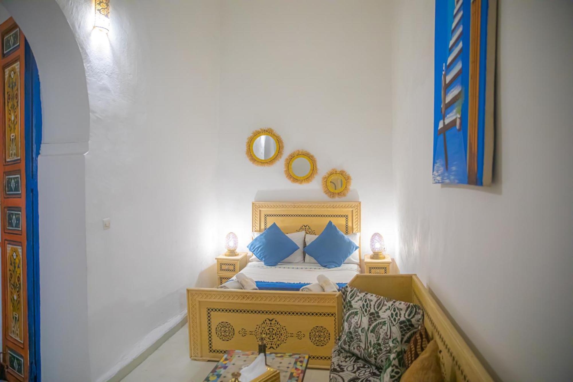 Hotel Dar Fez Arinas Esterno foto