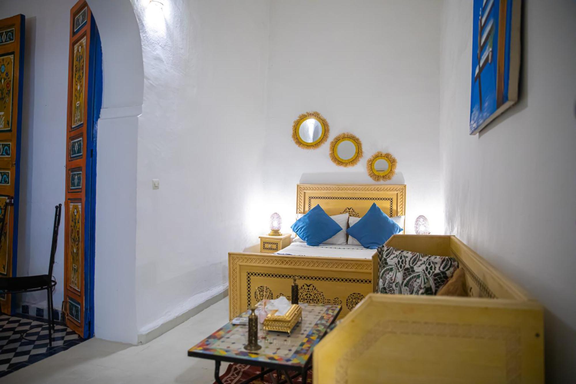 Hotel Dar Fez Arinas Esterno foto